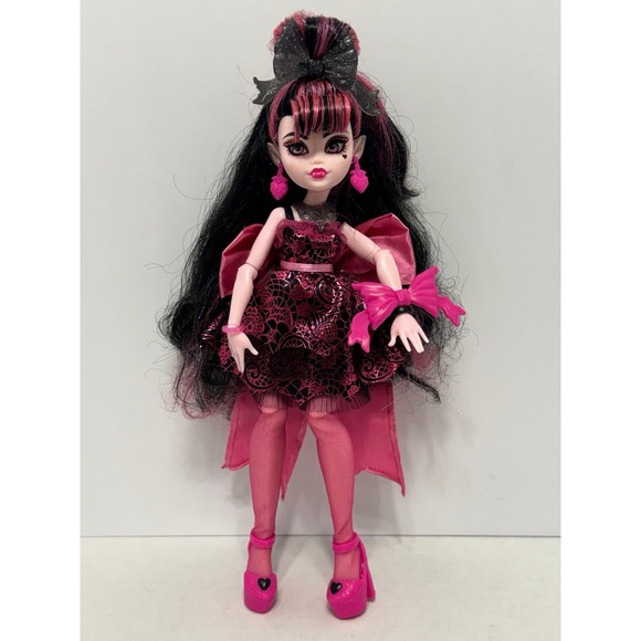 monster high Other - Monster High doll Draculaura Doll in Monster Ball Party with accessories